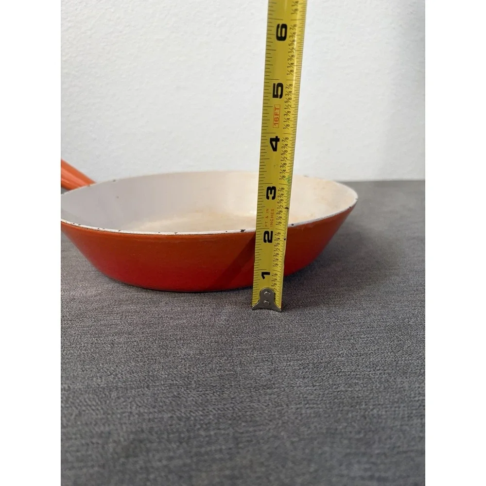 Vintage Le Creuset 24 Cast Iron Enamel Pan Skillet 9.5